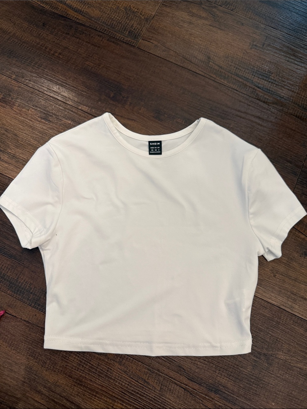 Shein White Crop Tee - Classic Short Sleeve Top, never worn.